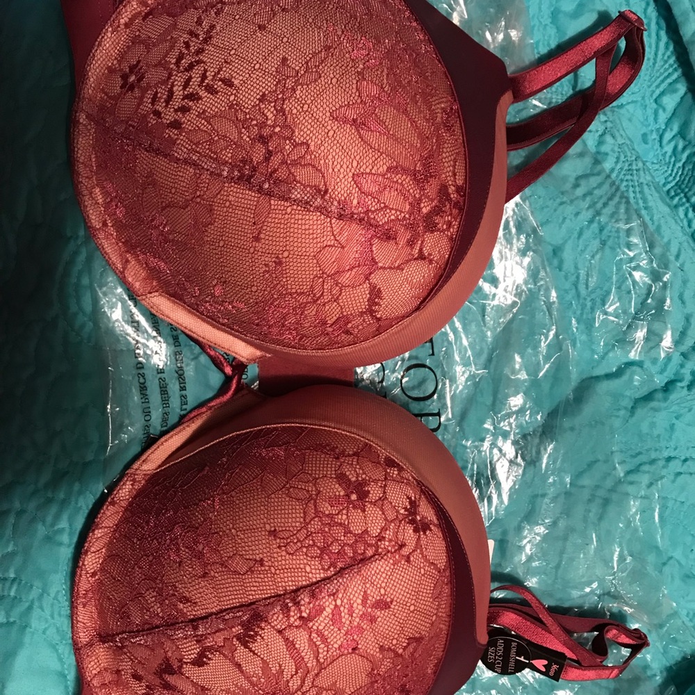 Victoria Secret bombshell bra
